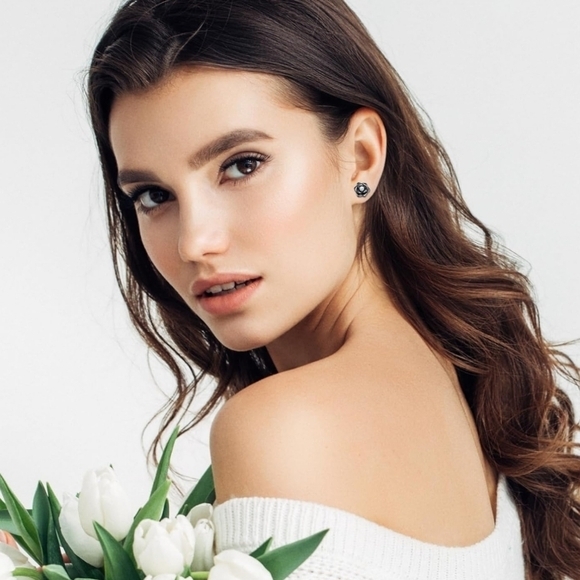 ⁶Sterling Silver Post 18K Gold Plated 3D Realistic Rose Cubic Zirconia Earrings, - Picture 7 of 8